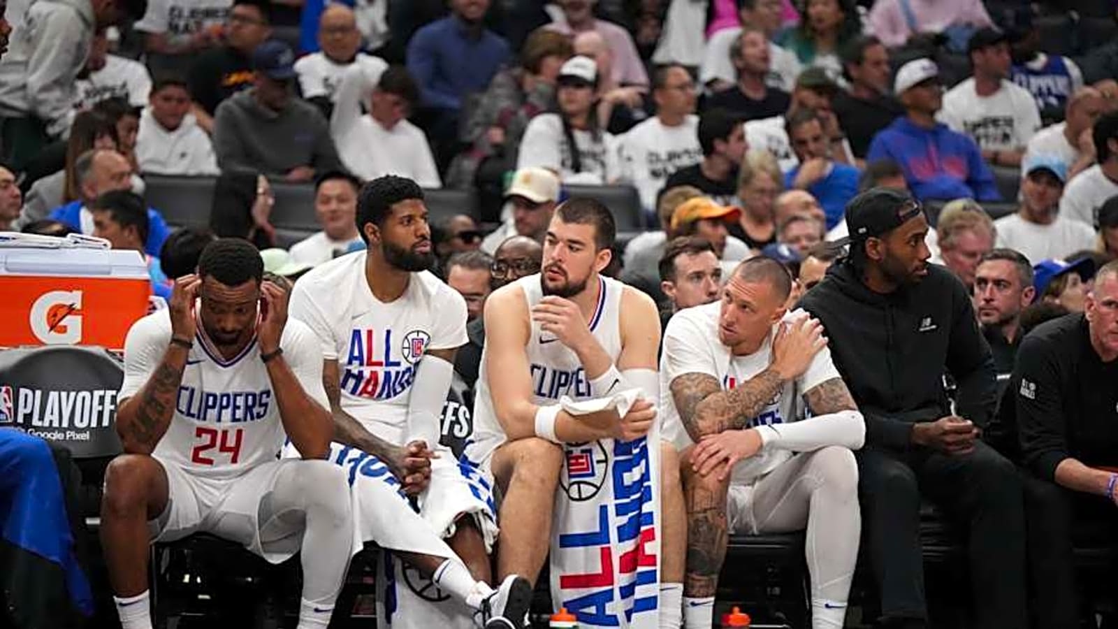 Former Clipper Makes Surprising Appearance at Summer League