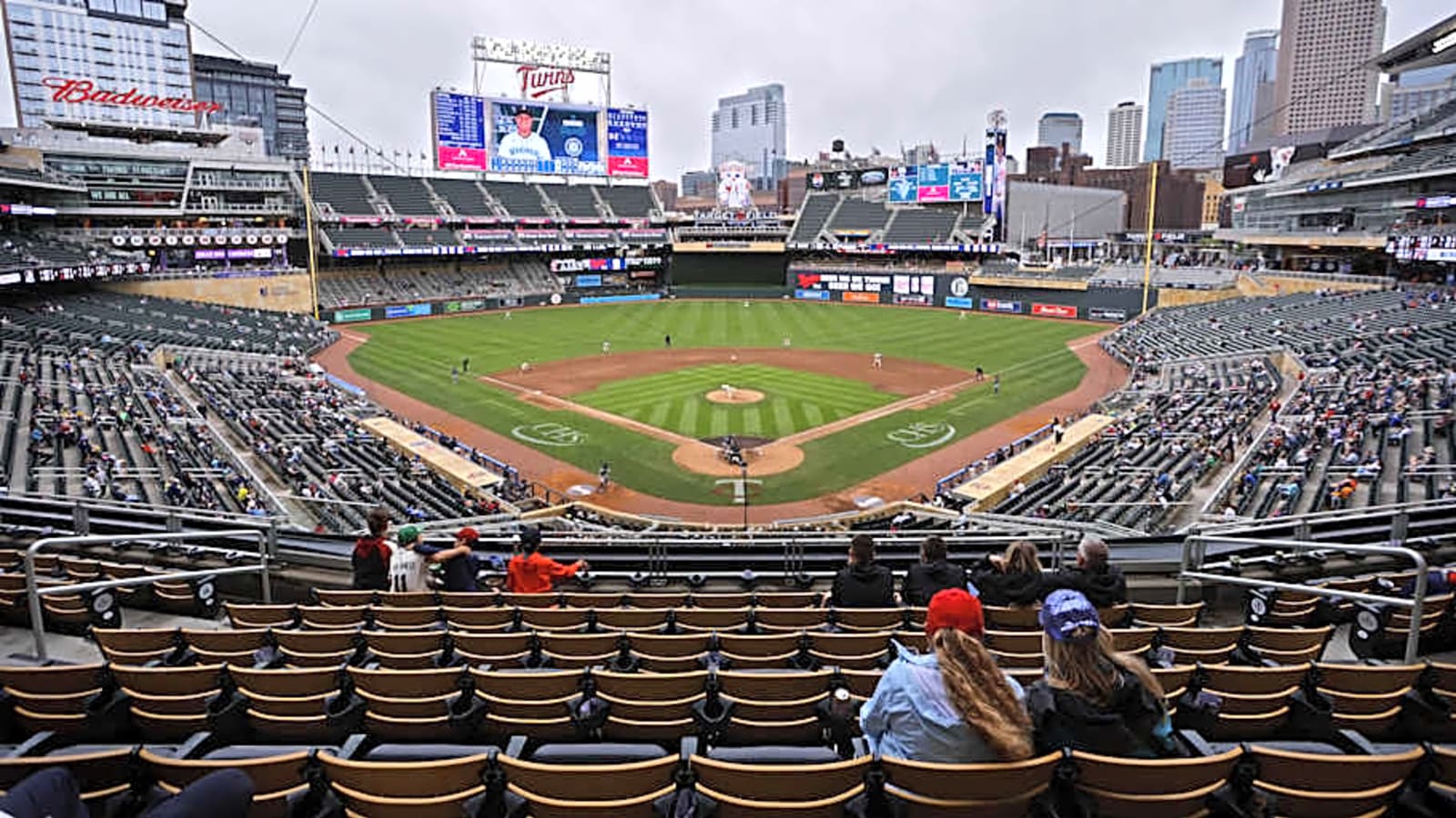 Minnesota Twins sale Report: Pohlads &#39;have a deal on the table&#39;