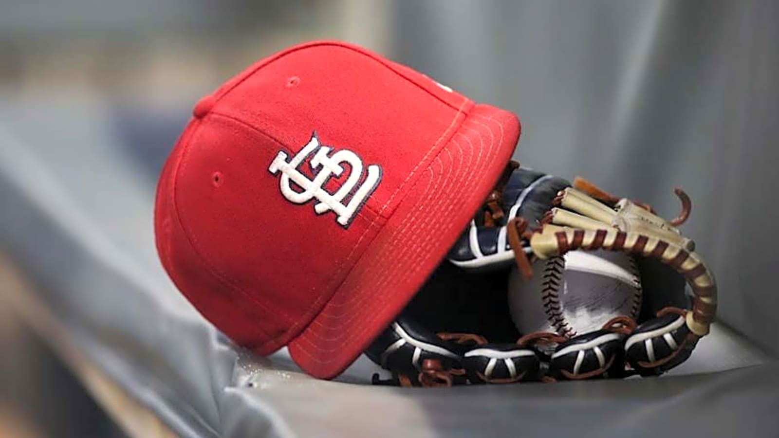 Cardinals Little-Known Utility Man Retires After 5 Years