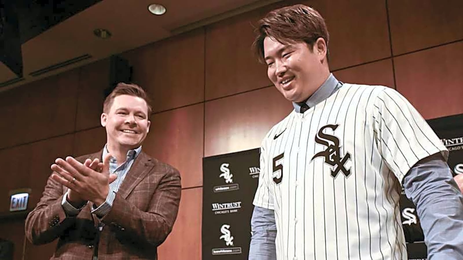Chris Getz Discusses White Sox Signing Munetaka Murakami