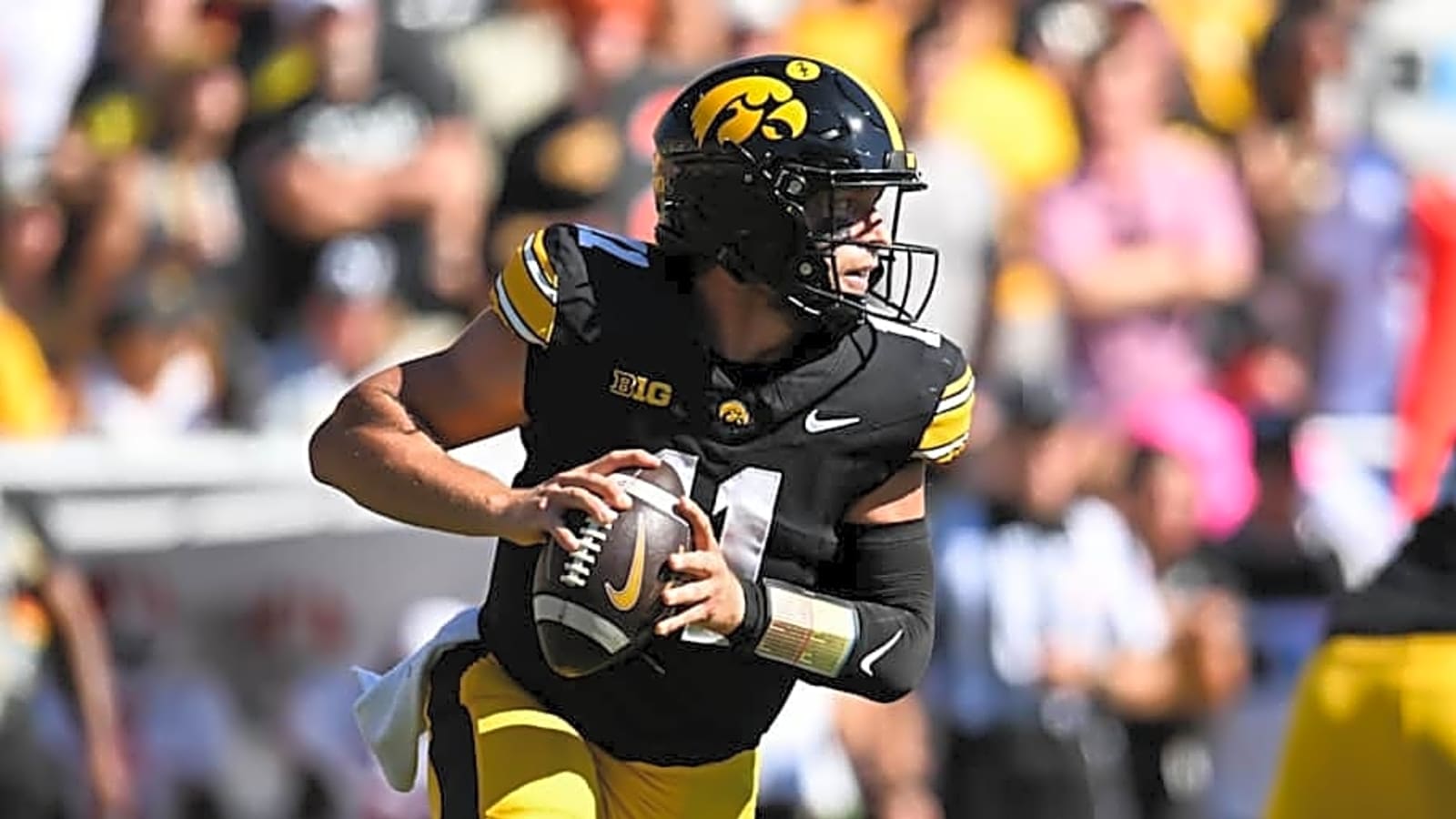 Iowa Hawkeyes Receives Massive Mark Gronowski Injury Update