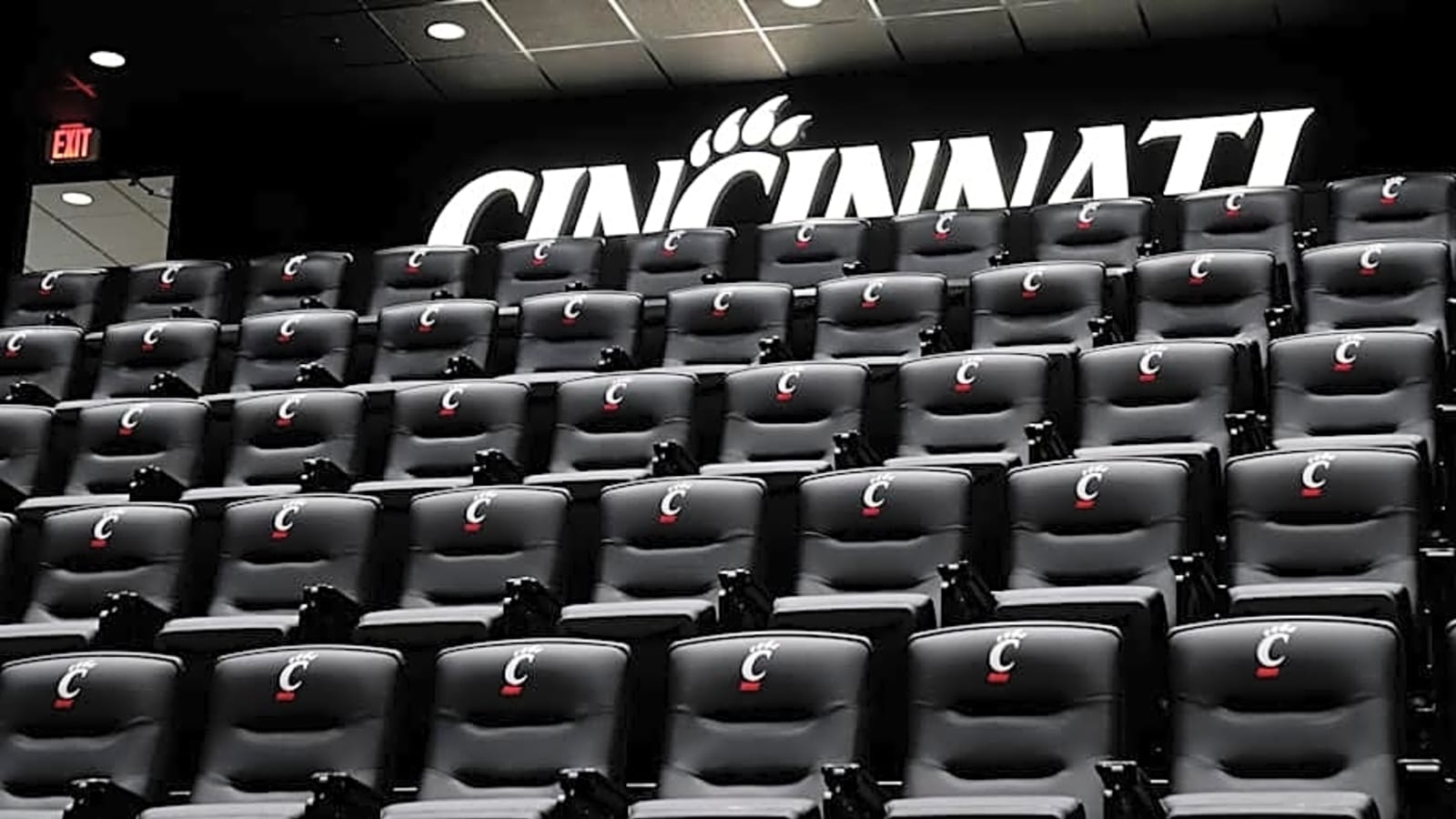 Cincinnati Lands 13th Commitment in 2026 Football Class From Three-Star Talent Luke Grover