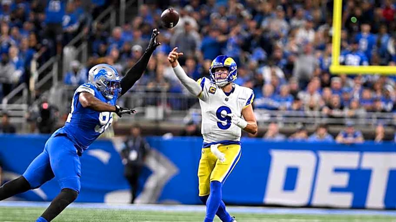 Rams&#39; Stafford Will Have Plenty on Line vs. Lions