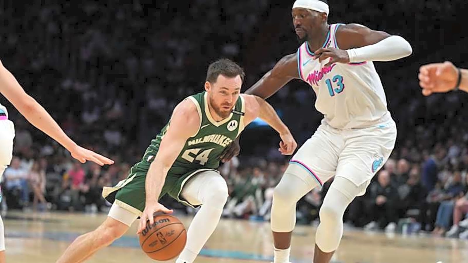 Bucks Officially Trade NBA Champion Wing to East Squad