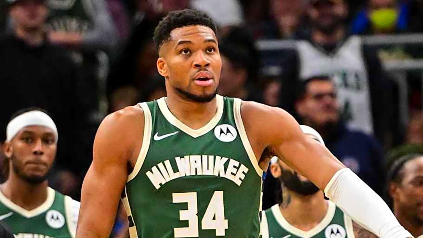What is the ideal Bucks' lineup when Giannis Antetokounmpo is healthy?