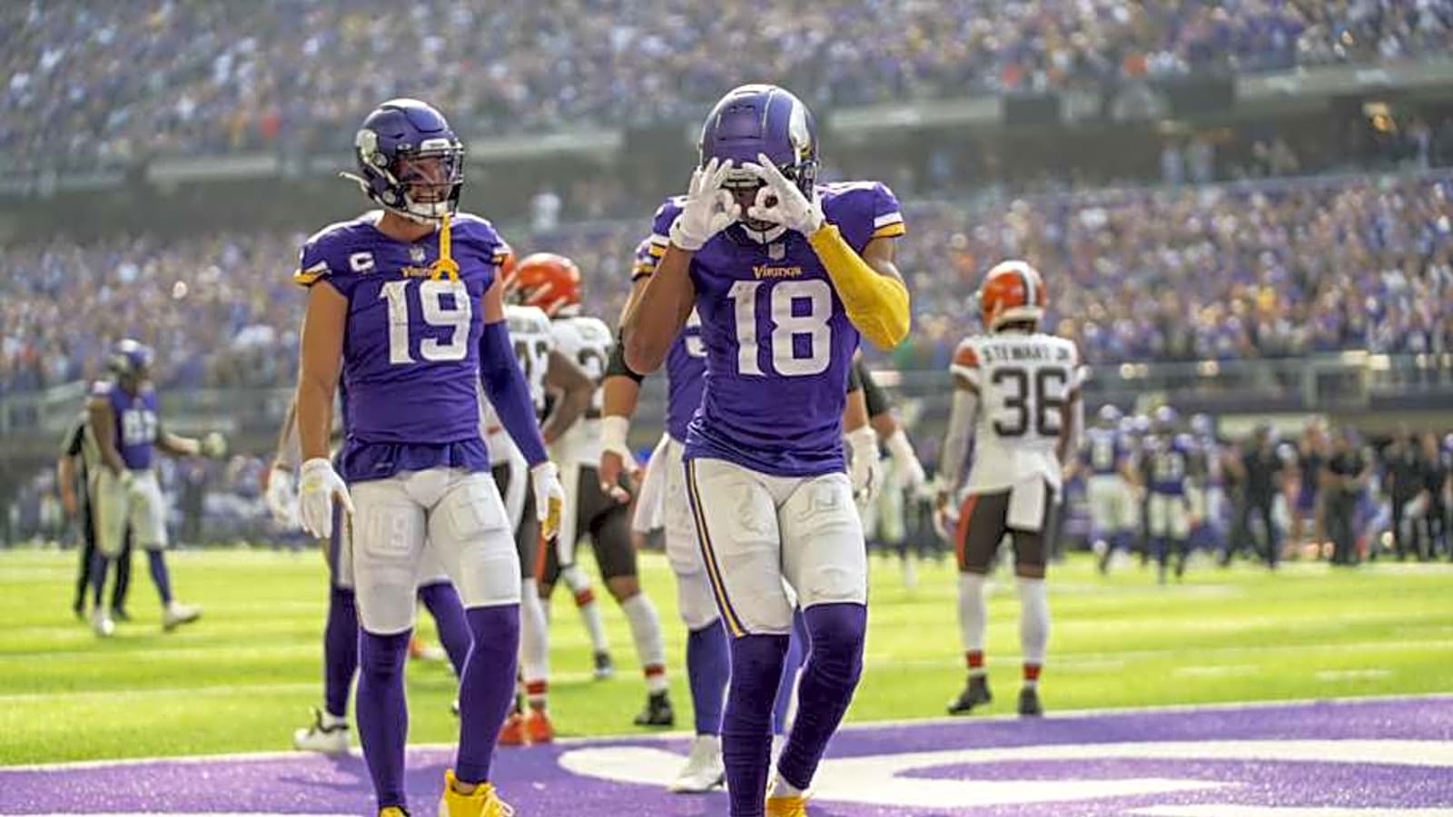 Adam Thielen explains &#39;Year 13&#39; while praising J.J. McCarthy and Justin Jefferson