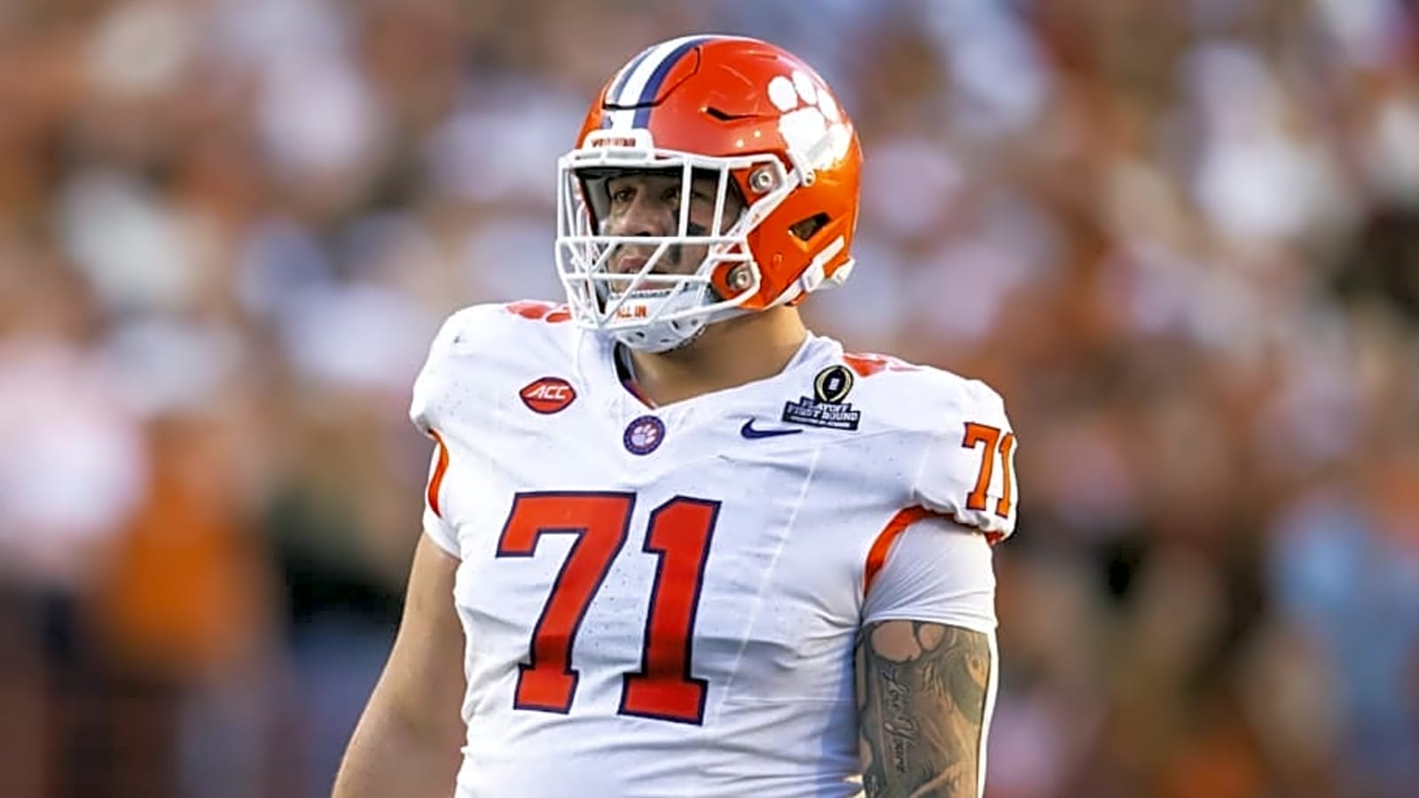 Titans Hosting Massive Clemson OT for Visit Before NFL Draft