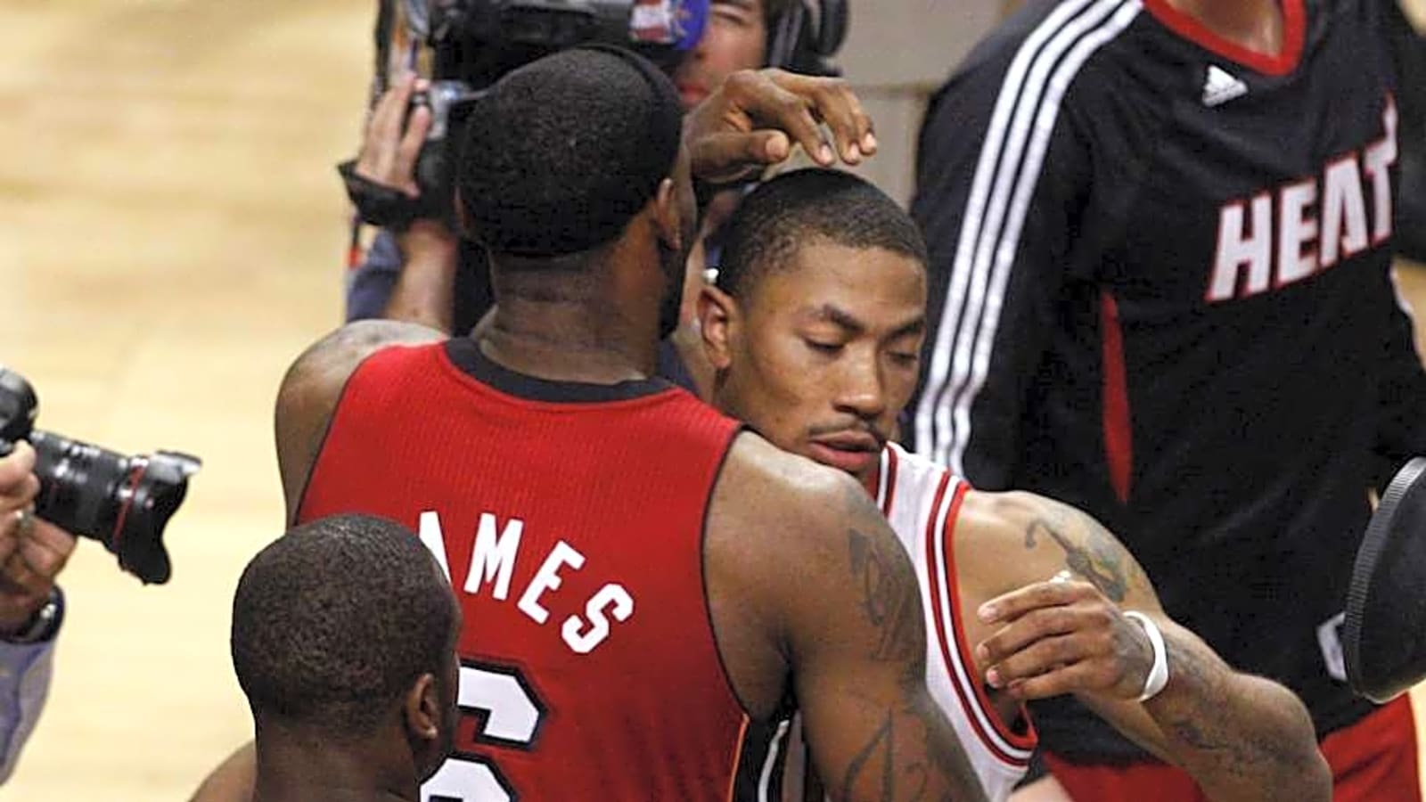 LeBron James Reacts To Major Derrick Rose, Chicago Bulls News