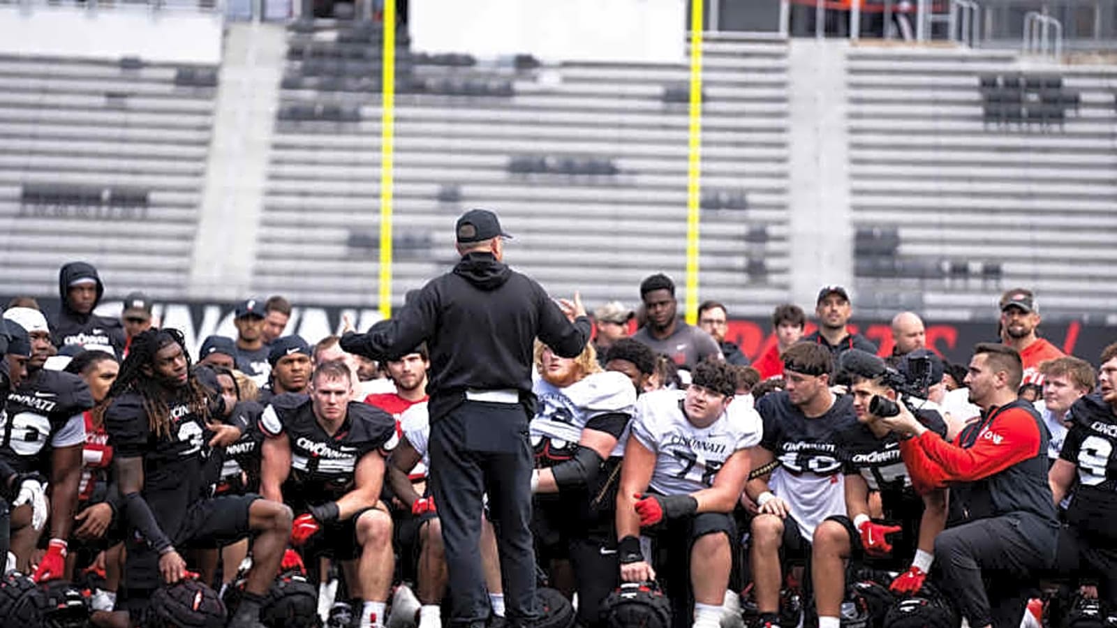 Bearcats Football HC Scott Satterfield Dives Into &#39;Sloppy&#39; Scrimmage Entering Weekend
