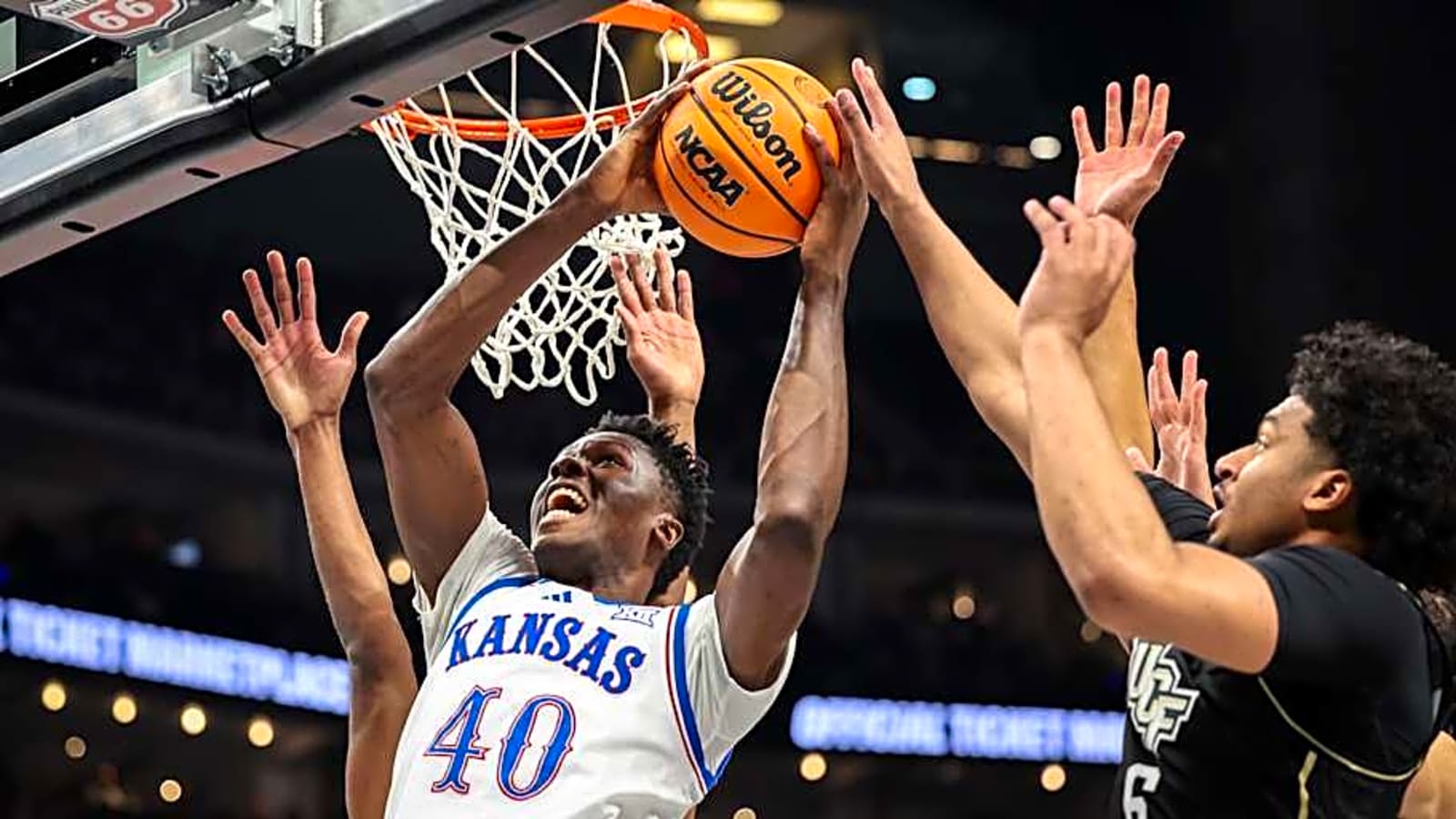 Kansas Star Flaunts Incredible Athleticism in Practice Video
