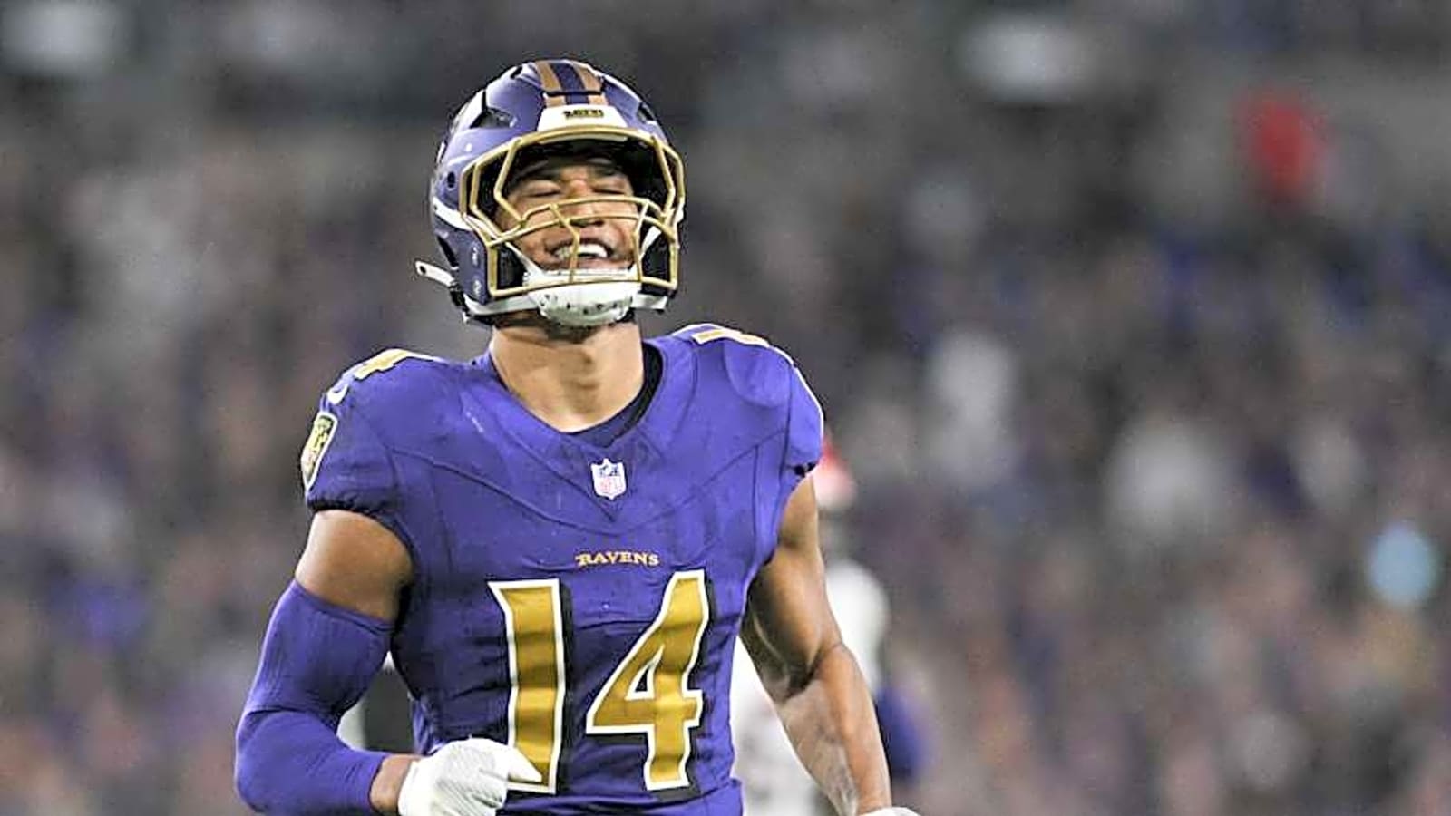 Ravens Star Named Defensive Player of the Year Dark Horse