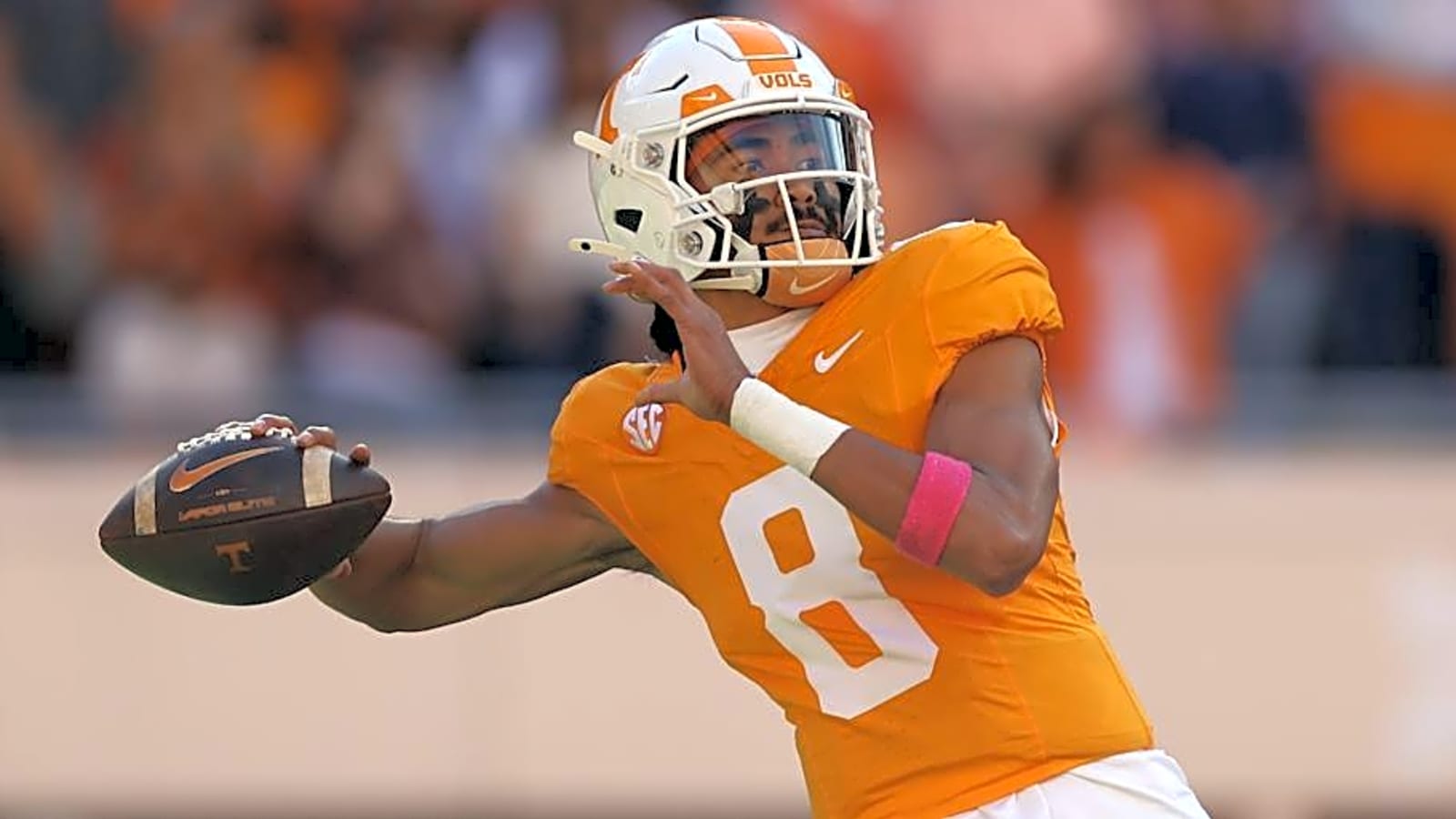 Report: Nico Iamaleava Transfers to UCLA Bruins following Tennessee Football Drama
