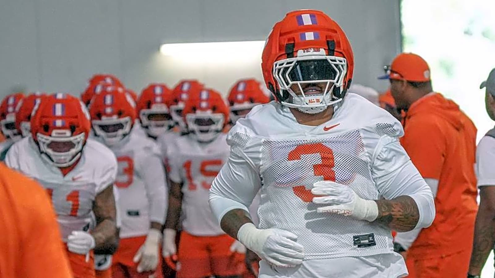 Buffalo Bills Pegged as Dream Destination for Second-Round EDGE T.J. Parker