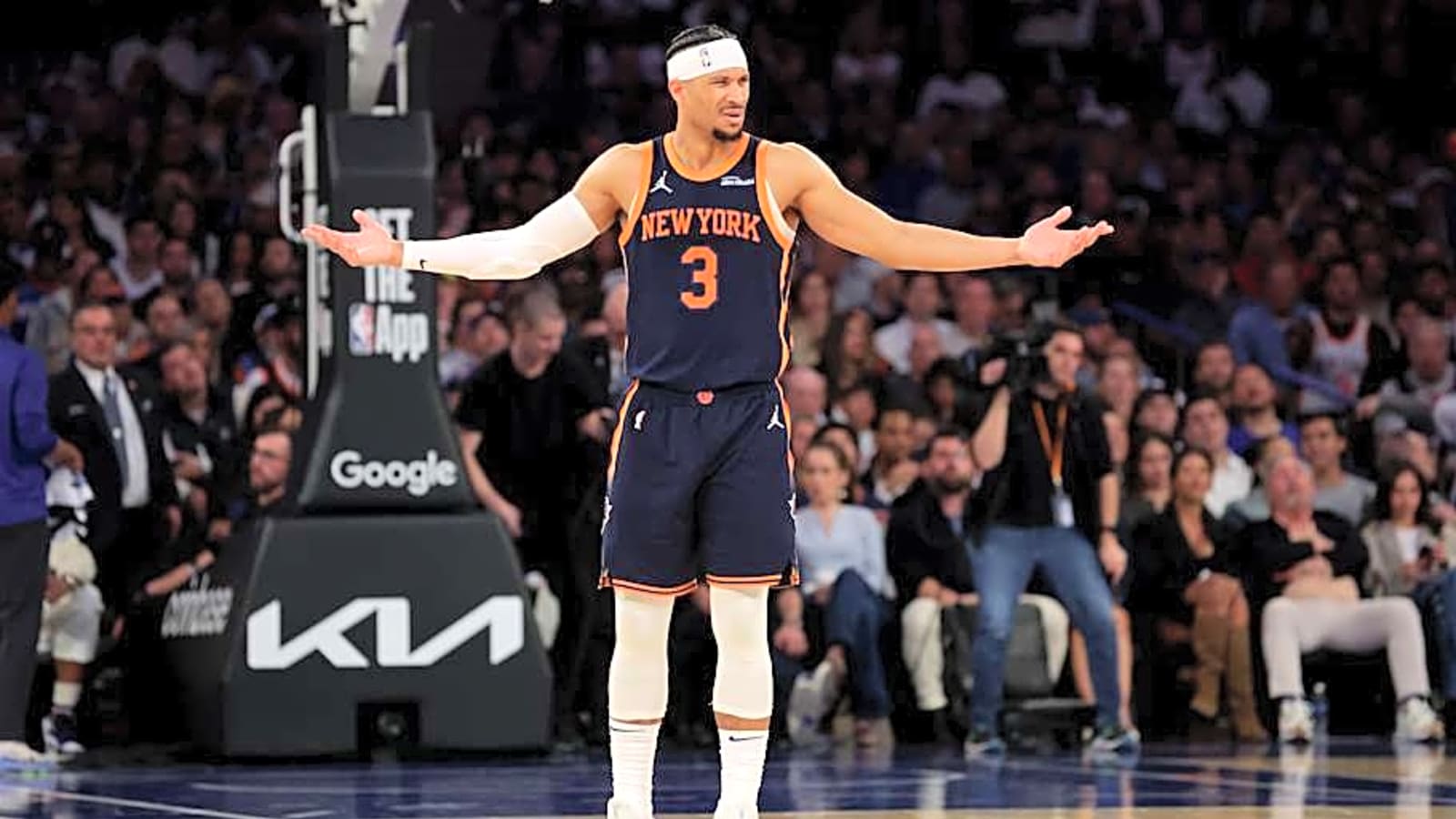 Preseason Injury Could Keep Star Out of Knicks Opener