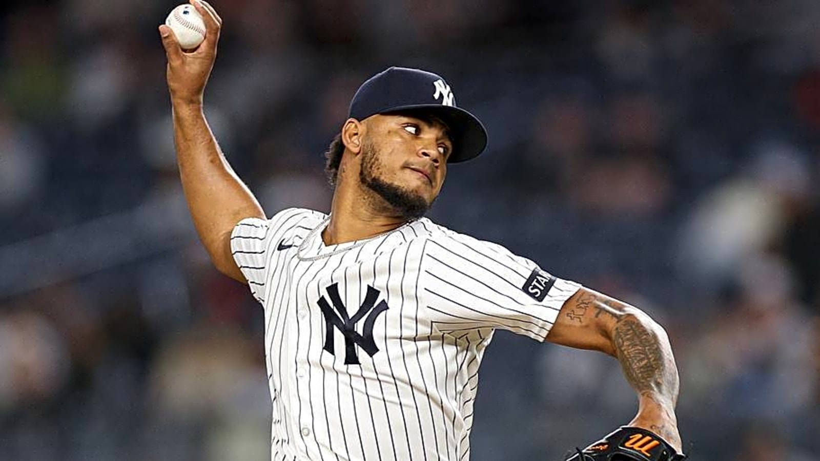 Pirates Trade Yankees for Relief Pitcher