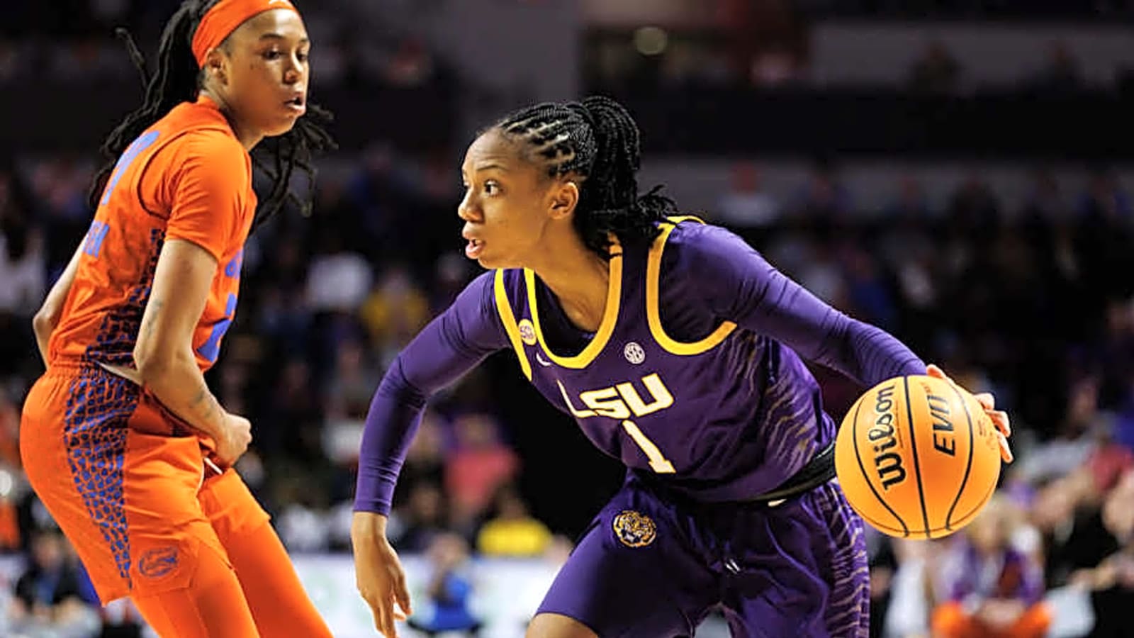 Kim Mulkey, LSU Women&#39;s Basketball Lose Key Rotational Piece to Transfer Portal