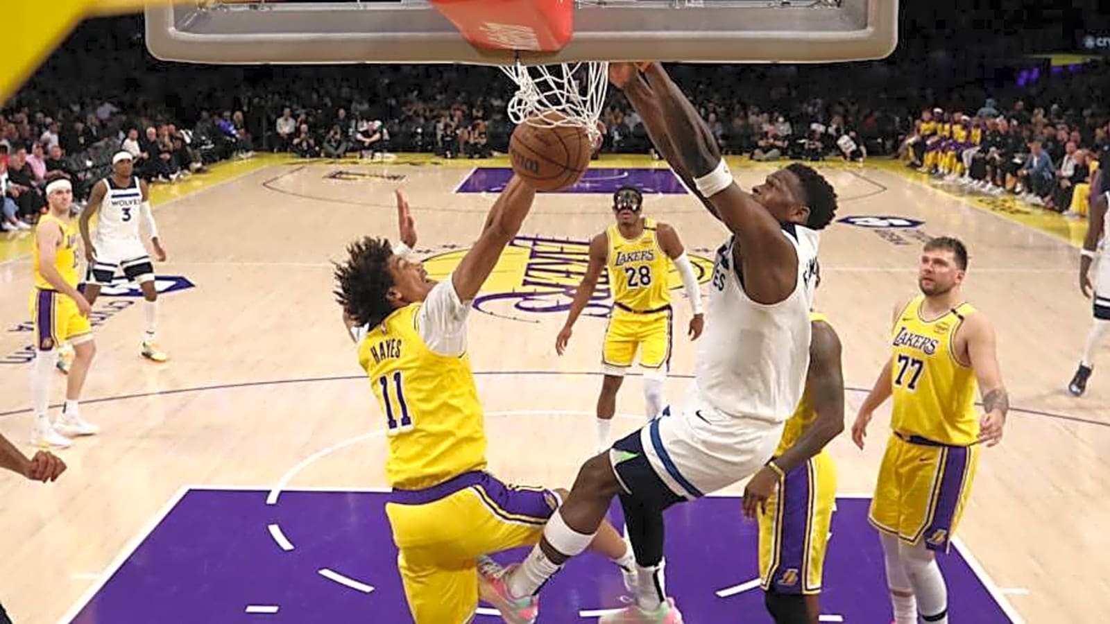 Lakers Reportedly Worked Out Multiple Center Prospects