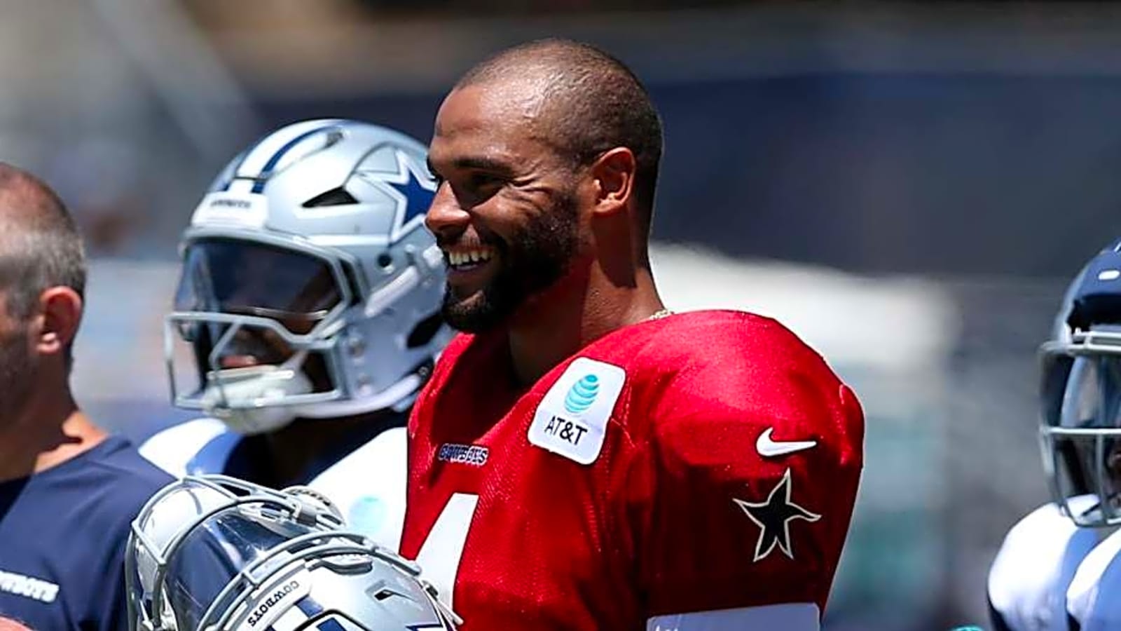 &#39;Floating Dak&#39; makes first 2025 appearance at Cowboys training camp