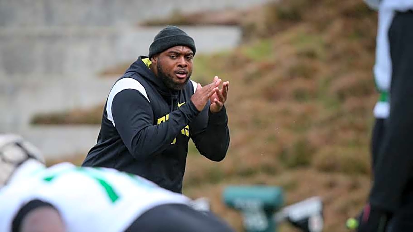 Oregon Ducks To Flip Four-Star Offensive Line Commit Tommy Tofi From Cal Bears?