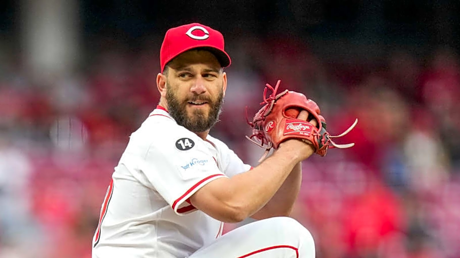 Cincinnati Reds Place Reliever Sam Moll on 15-Day Injured List, Alexis Díaz Could Return to Big Leagues