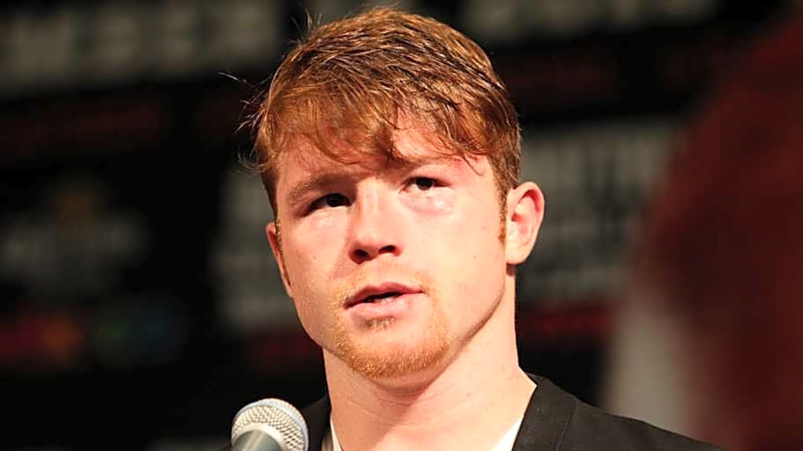 Canelo Alvarez Makes Major Admission About Floyd Mayweather Loss