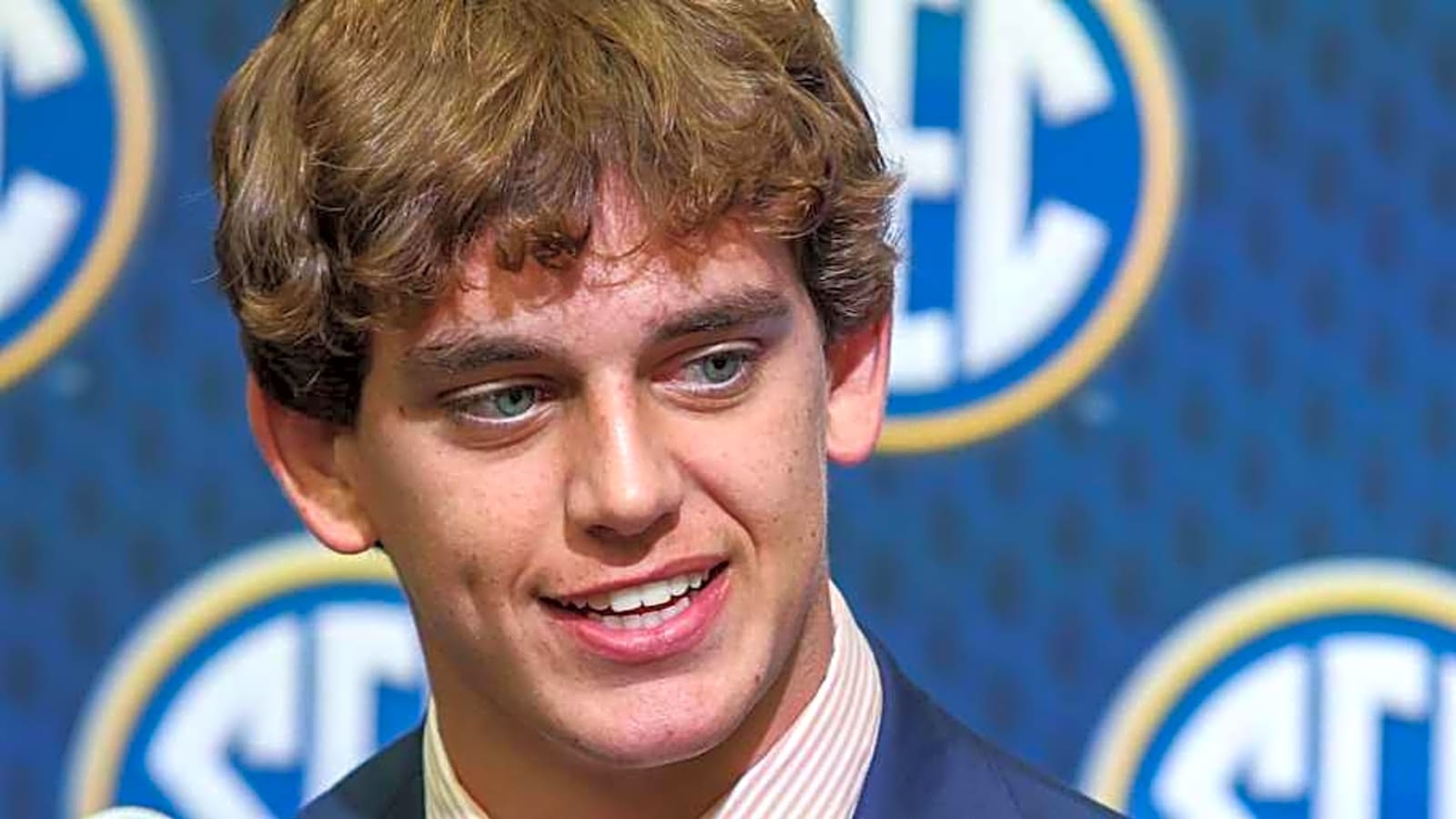 Former NFL QB Believes Arch Manning is Prepared to Lead Texas Longhorns