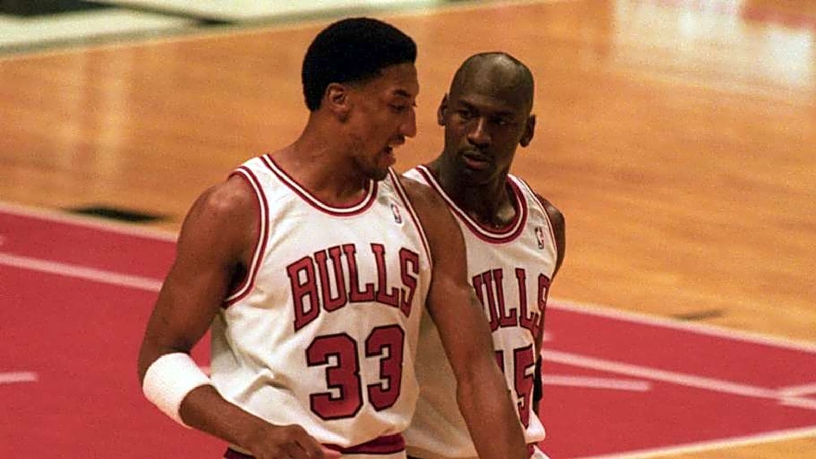 Ex-Teammate Makes Shocking Claim About Scottie Pippen Regarding Michael Jordan