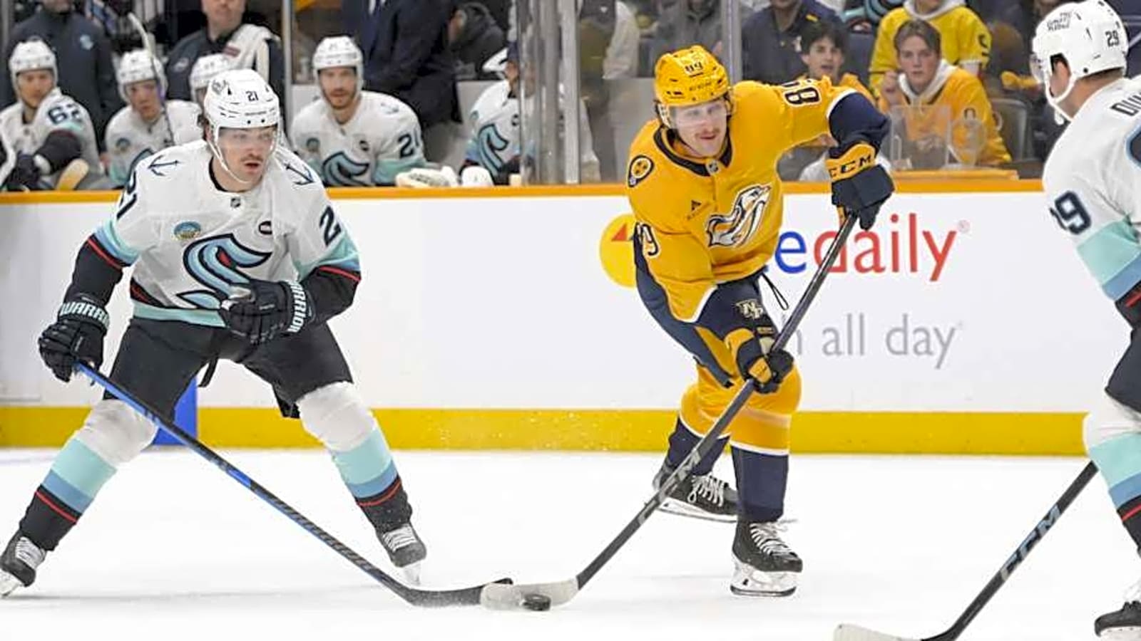 Predators’ Wiesblatt Brothers Share Special Moment in Return