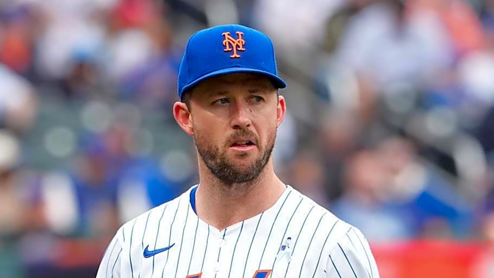 Ex-Mets Pitcher Joins Padres in Free Agency