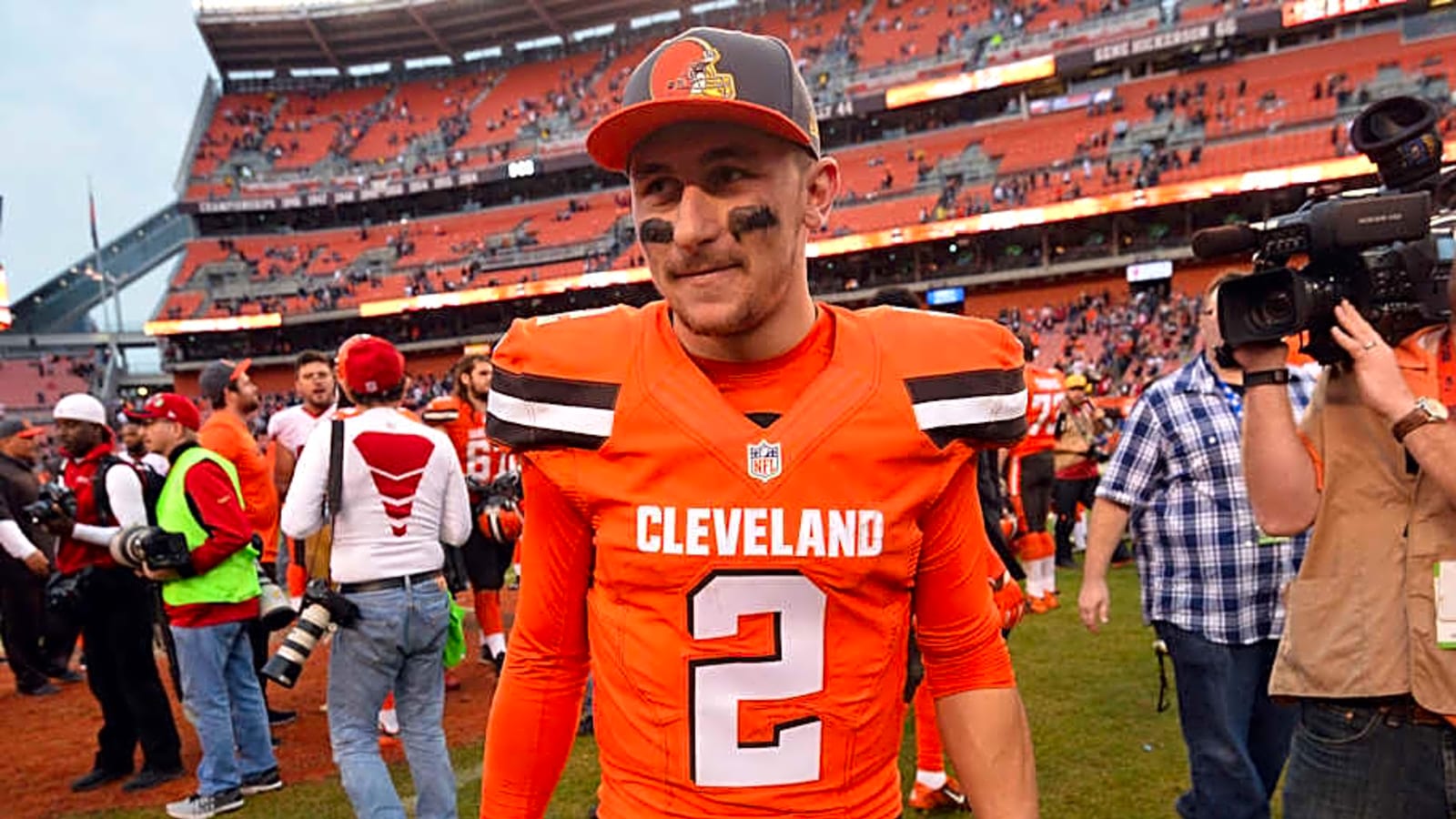 Former Browns QB Johnny Manziel Speaks Out on Shedeur Sanders