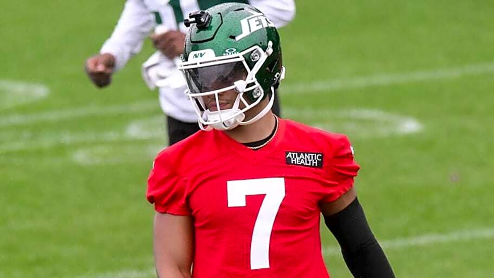 New York Jets Teammate Sends Bold Justin Fields Message