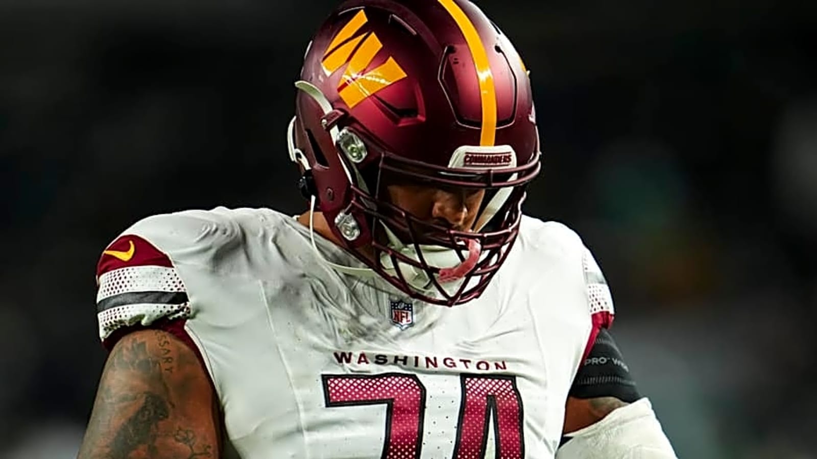 Commanders made a bold offseason gamble (and it’ll be tested at camp)