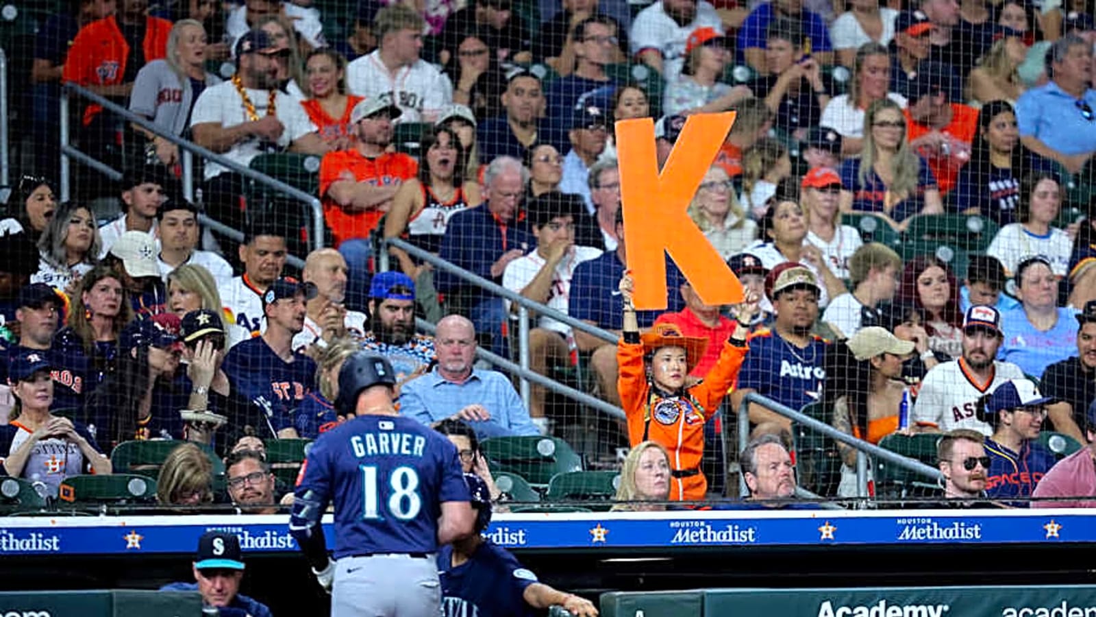 Is Mitch Garver Nearing The End of His Time on the Seattle Mariners Roster?
