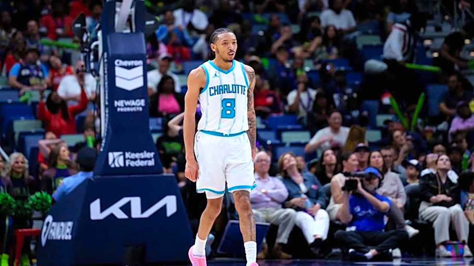 With a crowded backcourt, what can the Hornets get for Nick Smith Jr.?