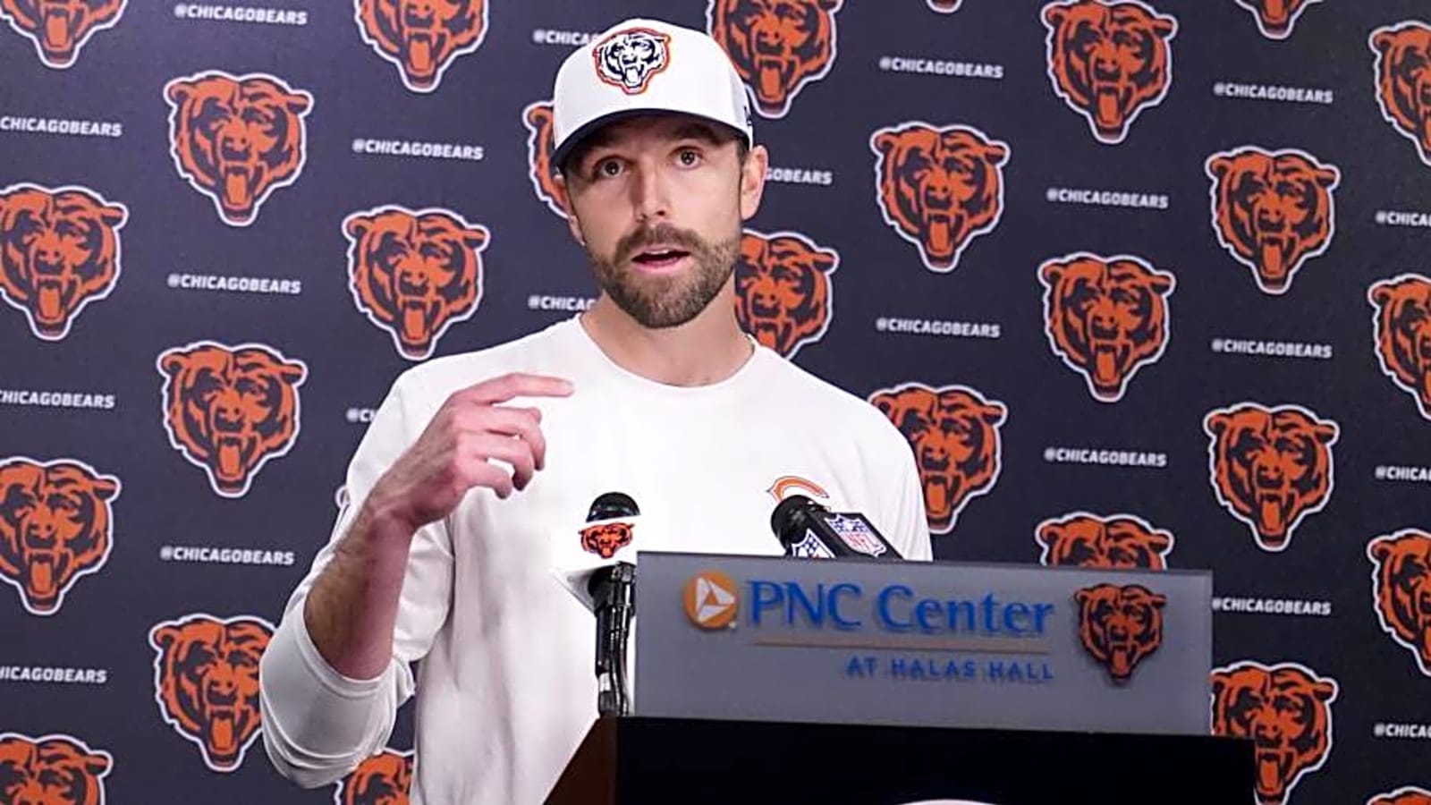 Chicago Bears&#39; Declan Doyle Details Caleb Williams&#39; Work Ethic, Development