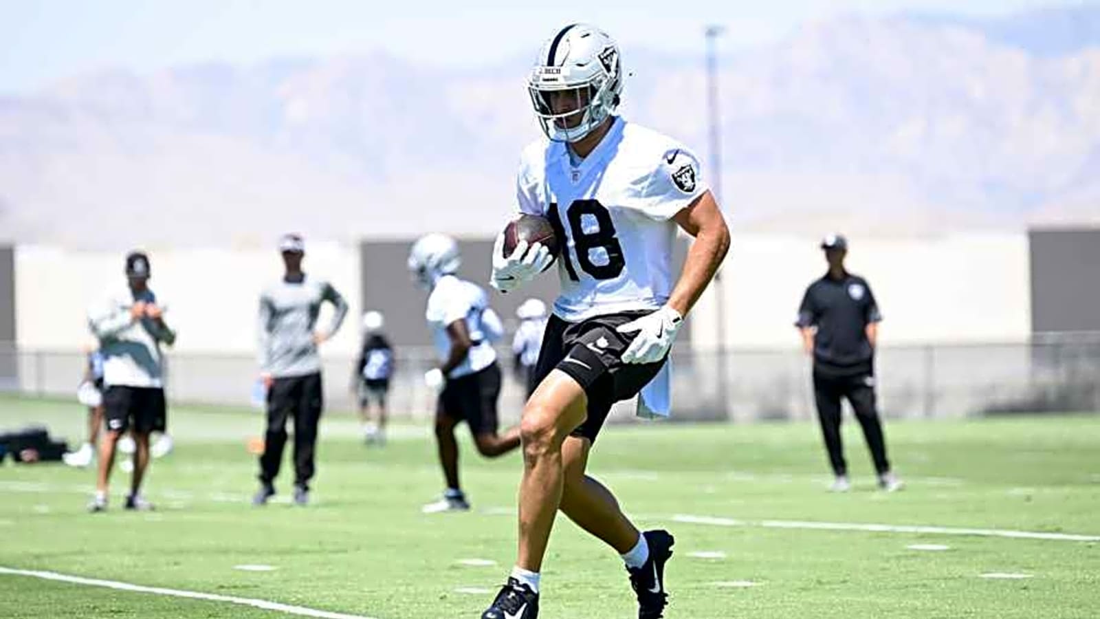  Raiders and Jack Bech Agree on Rookie Deal