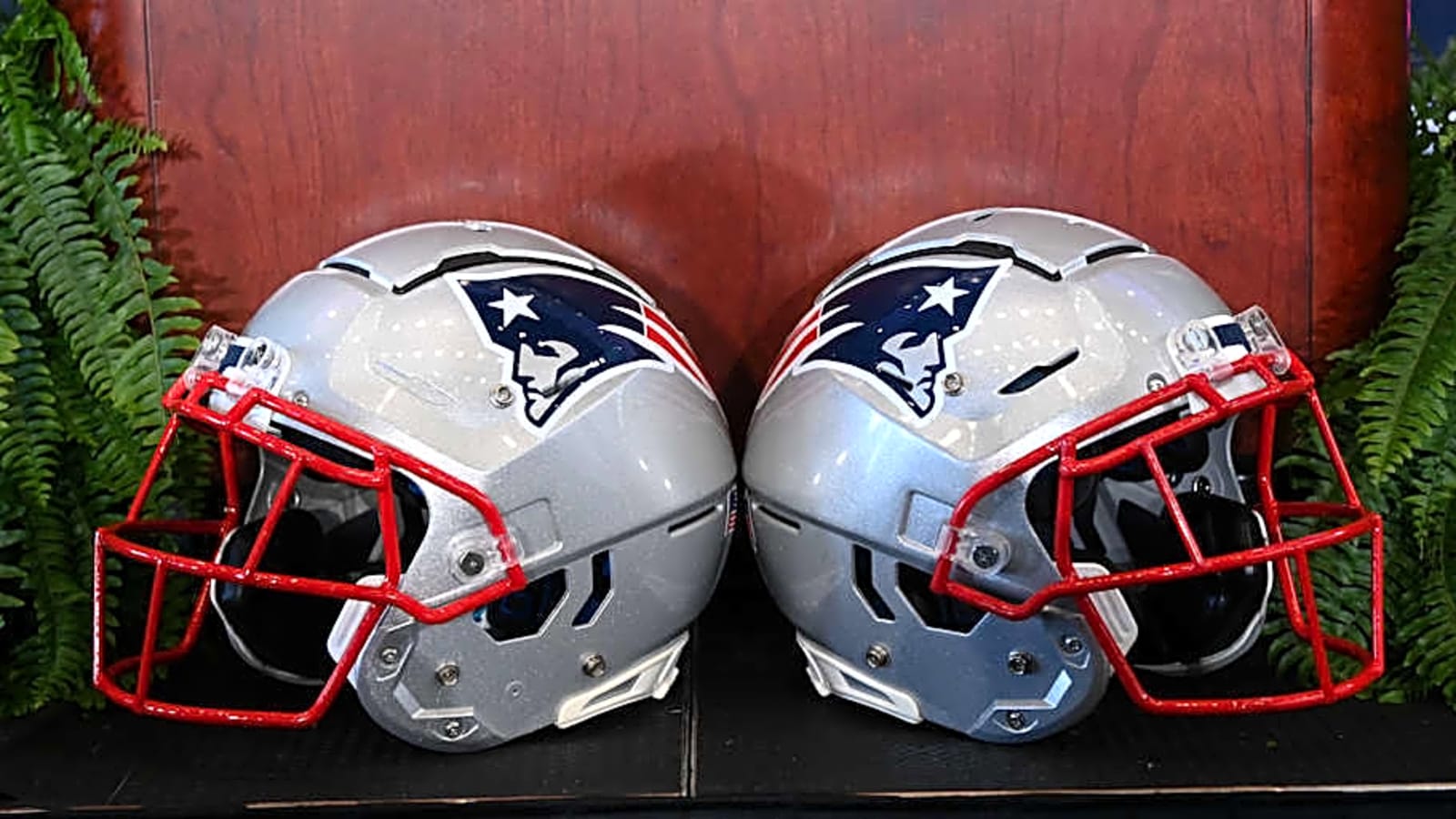 Eagles-Patriots Mock Trade Cuts Ties With AJ Brown
