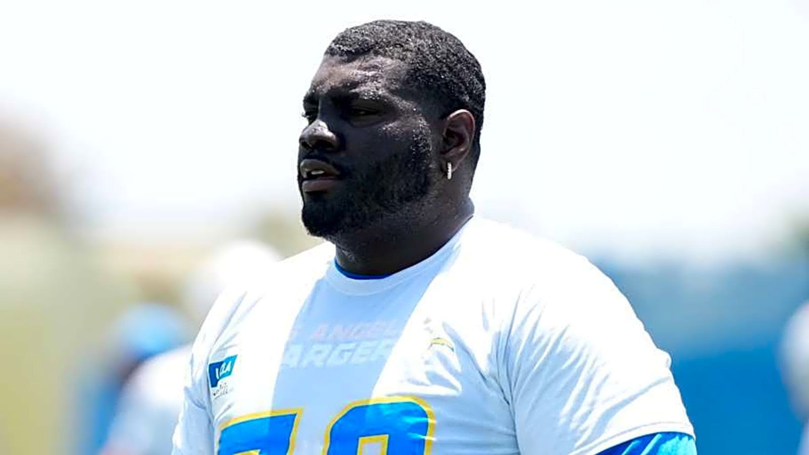 Mekhi Becton injury has Chargers' free-agent prize still missing practice
