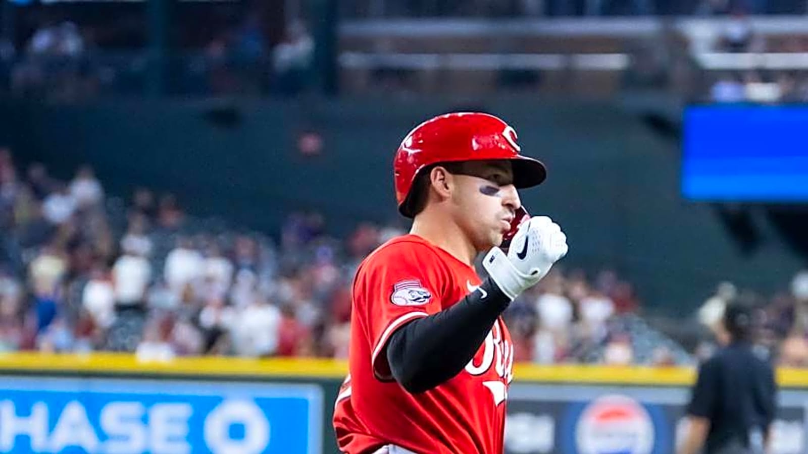 INSTANT REACTION: Reds Rally In Eighth For 6-1 Win To Avoid Series Sweep in Arizona