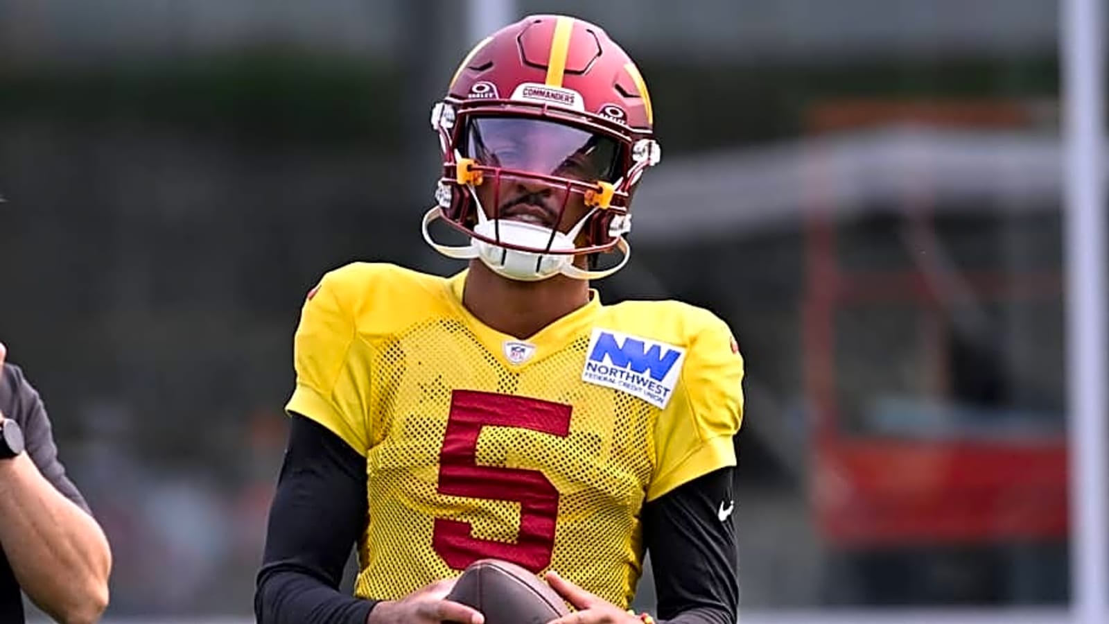 NFL legend backs up what Commanders fans have shouted about Jayden Daniels