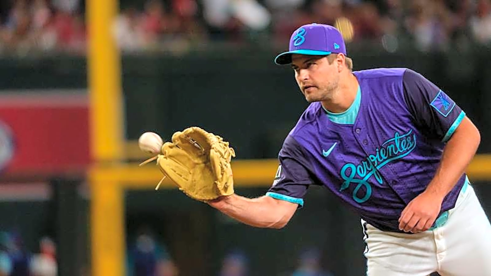 Should the Diamondbacks Bring Back this Veteran Reliever?