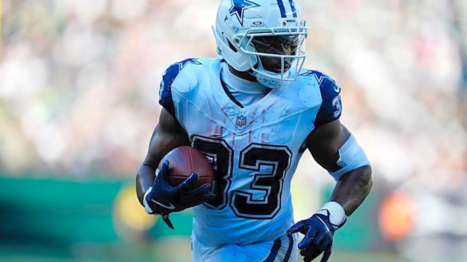 Cowboys&#39; offseason steal outshining 2024 rushing champ Saquon Barkley