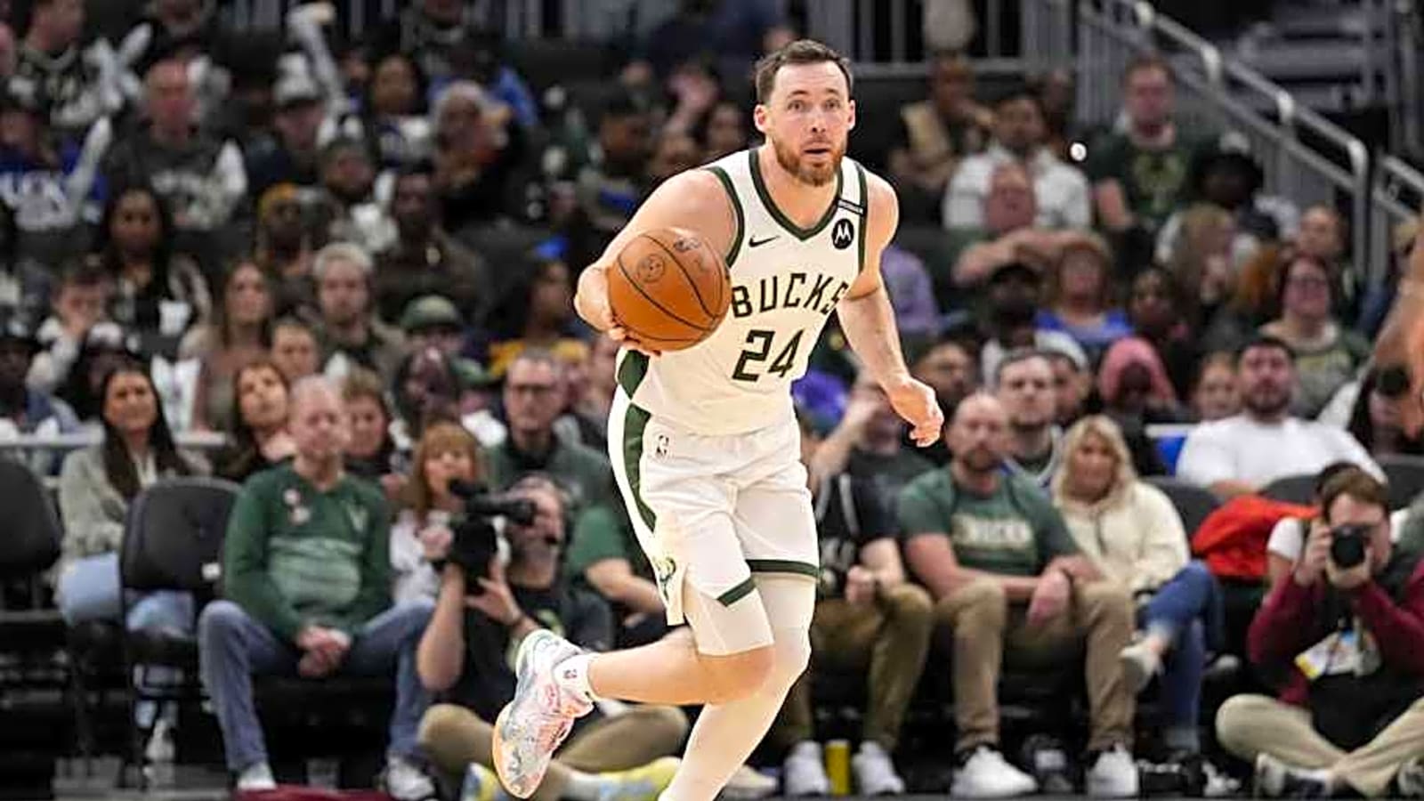 NBA insider says Hornets have &#39;strange conglomerate&#39; of players after offseason frenzy