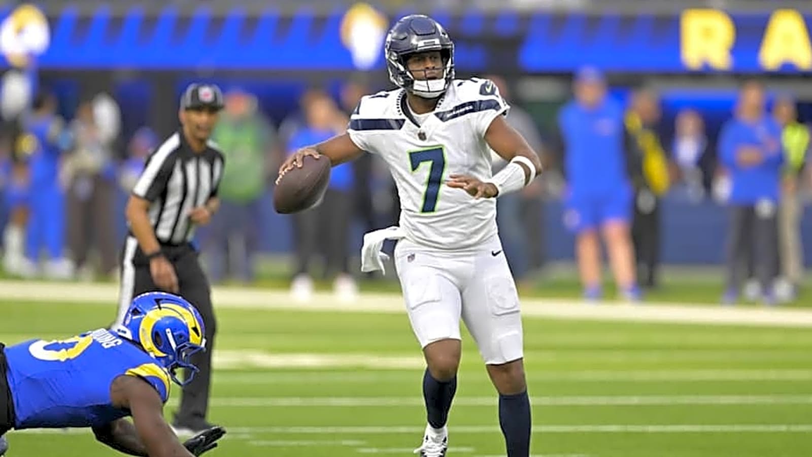 Former Seattle Seahawks favorite named NFL&#39;s most underrated quarterback