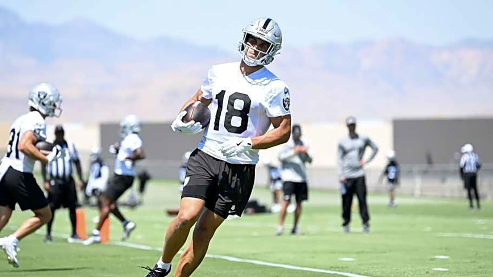 Former NFL WR Sends Message to Raiders Jack Bech