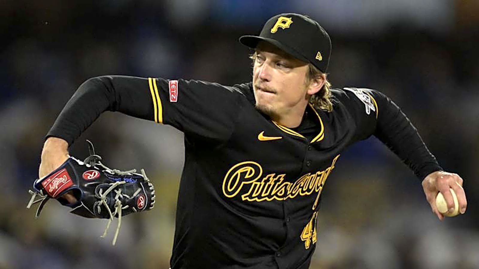 Blue Jays Sign Former Pirates Relief Pitcher