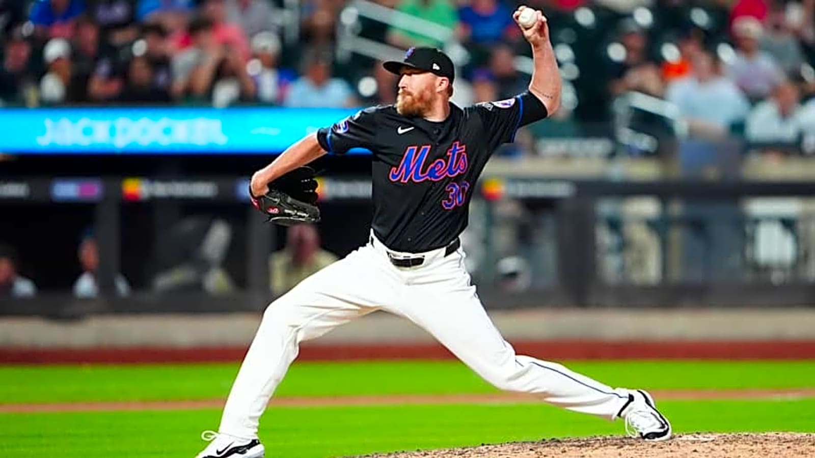 Former New York Mets reliever announces retirement
