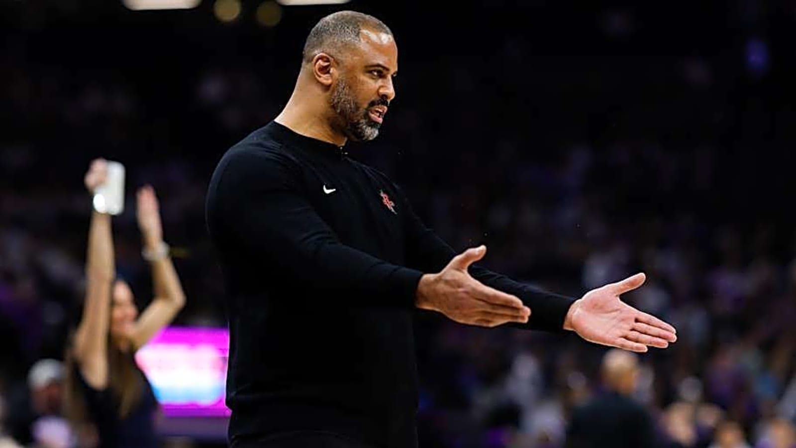 Houston Rockets Can Add Veteran Point Guard This Summer