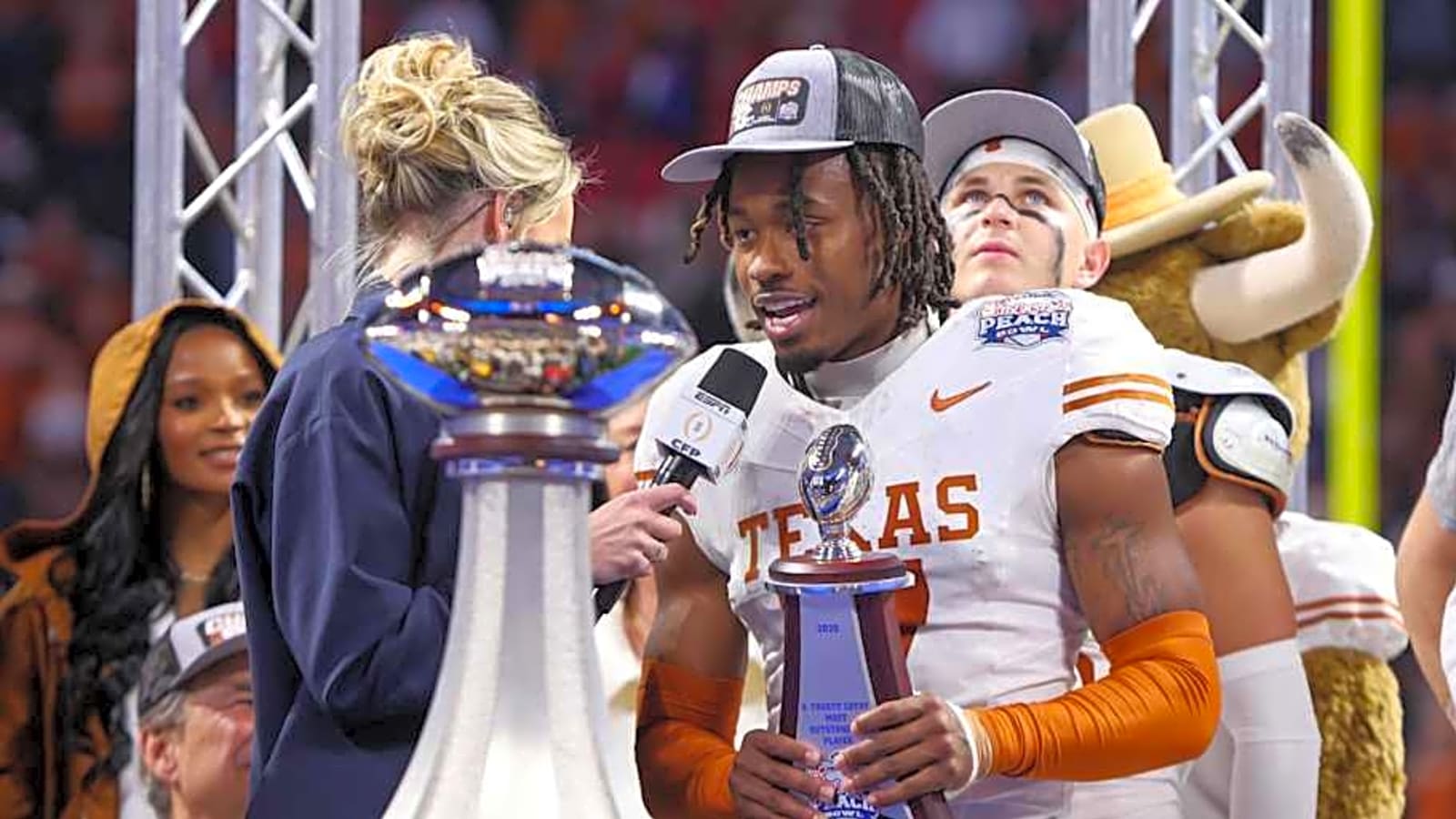 Cowboys make shocking defensive pick in new NFL mock draft