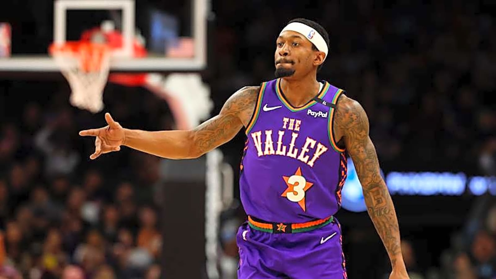 Ex-Lakers, Bulls Center Reacts to Bradley Beal News